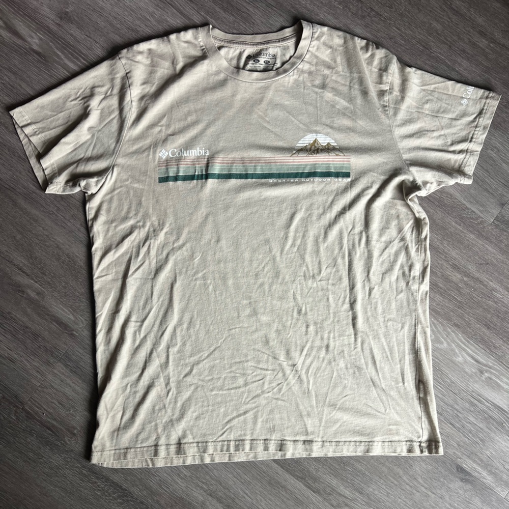 Columbia Tan Graphic Short Sleeve Tee